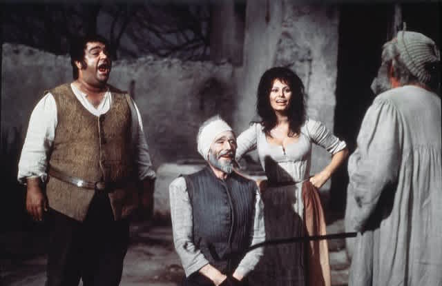 Man of La Mancha (1972) | Sour Notes: The 20 Worst Movie ...