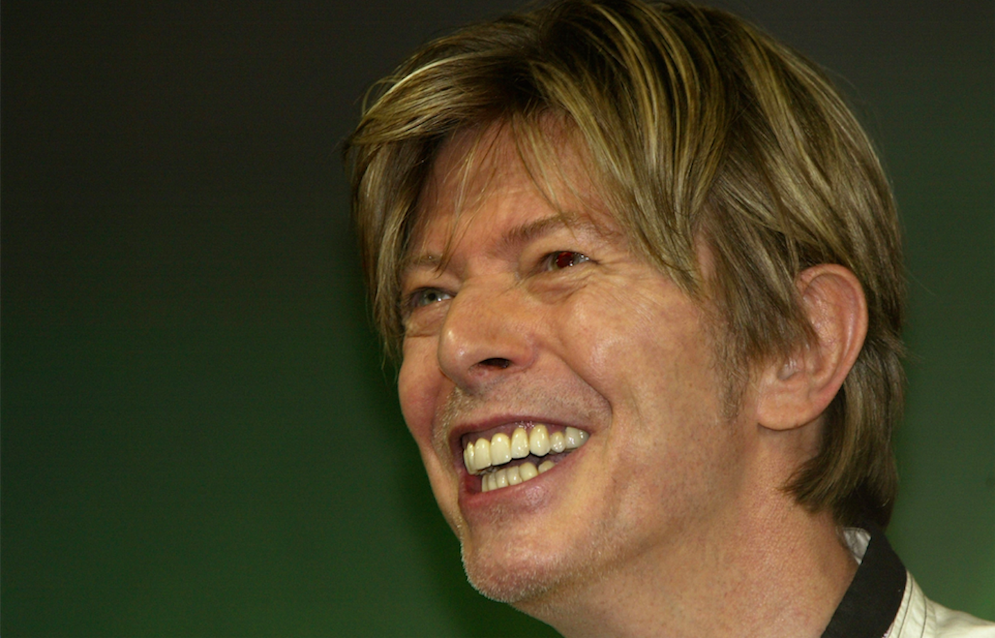 David Bowie | 40 Famous Smiles Guaranteed to Lift Your Spirits | Purple ...