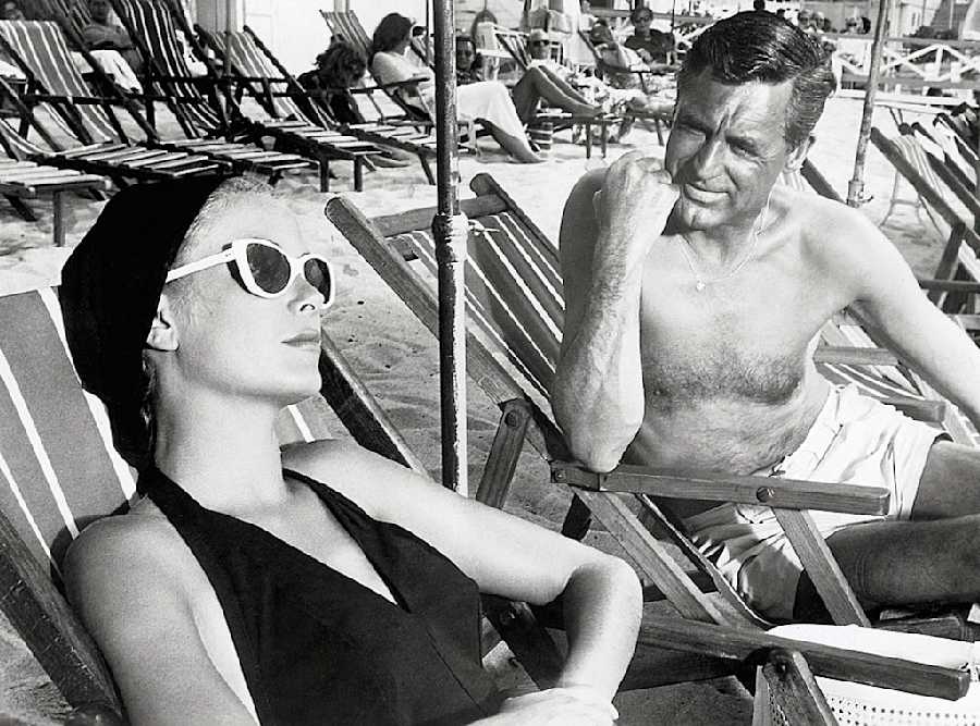 Cary Grant Stayed In Touch After She Left Hollywood 50 Snapshots Of The Timelessly Elegant Grace Kelly Purple Clover Cary Grant Stayed In Touch After She Left Hollywood 50 Snapshots Of The Timelessly Elegant Grace Kelly Purple Clover