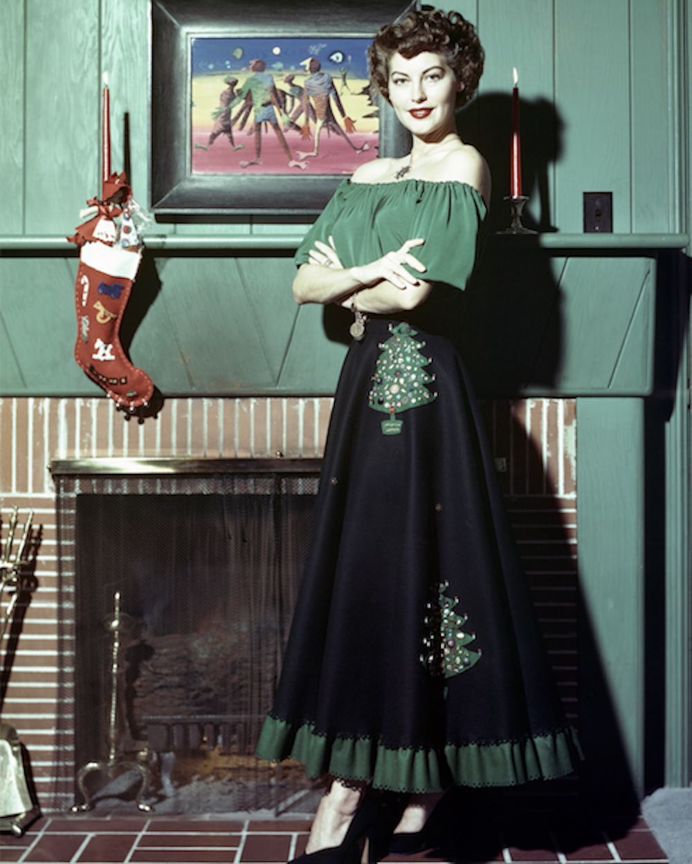 Ava Gardner | 29 Vintage Photos of Stars in the Holiday Spirit | Purple ...