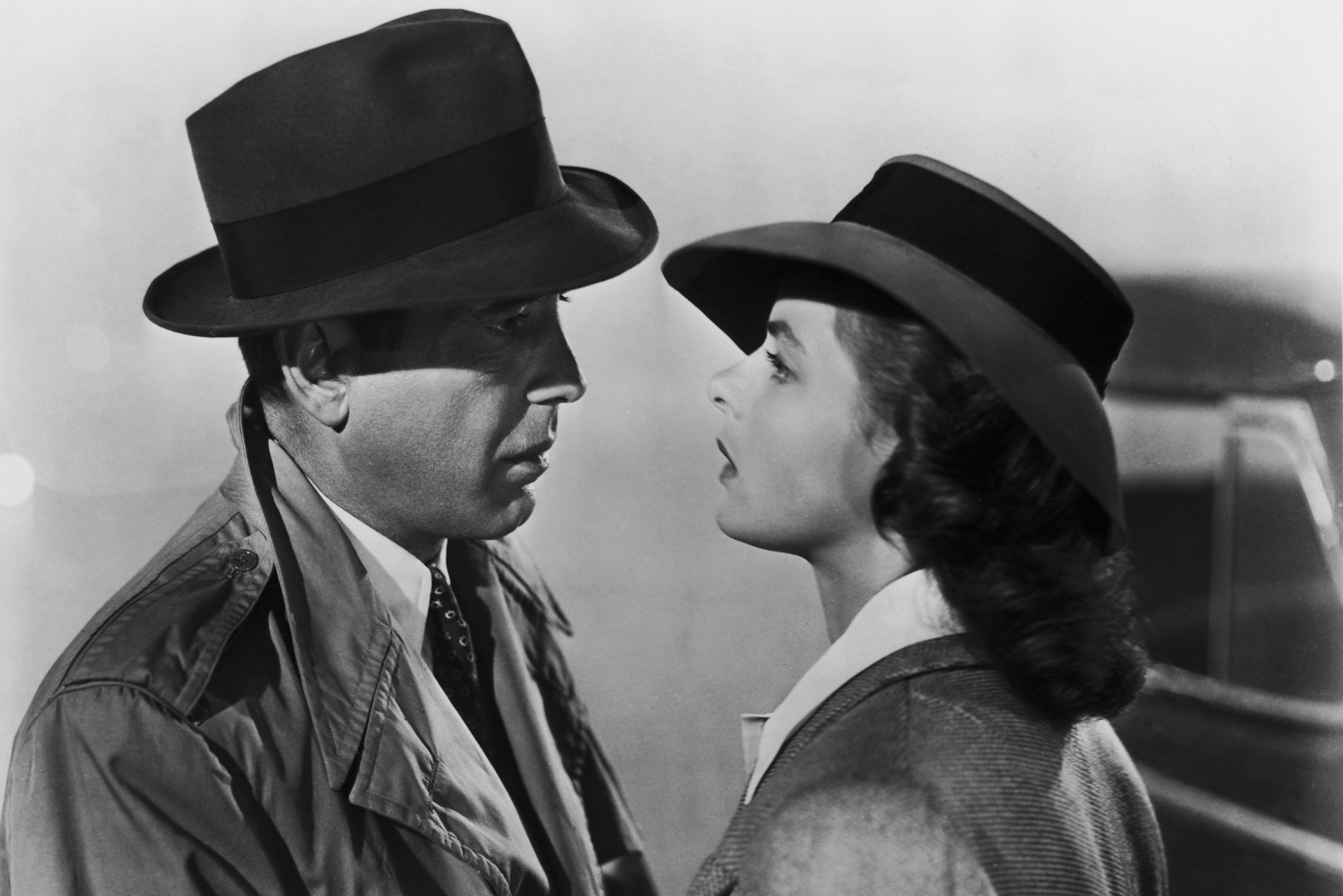 Ingrid Bergman Humphrey Bogart Casablanca Of The Most Iconic Hats In Film