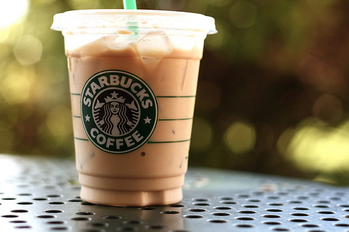 Starbucks Dirty Chai/Dirty Hippy |10 popular drinks at starbucks