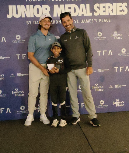 Kiaan Maharaj with pro golfers