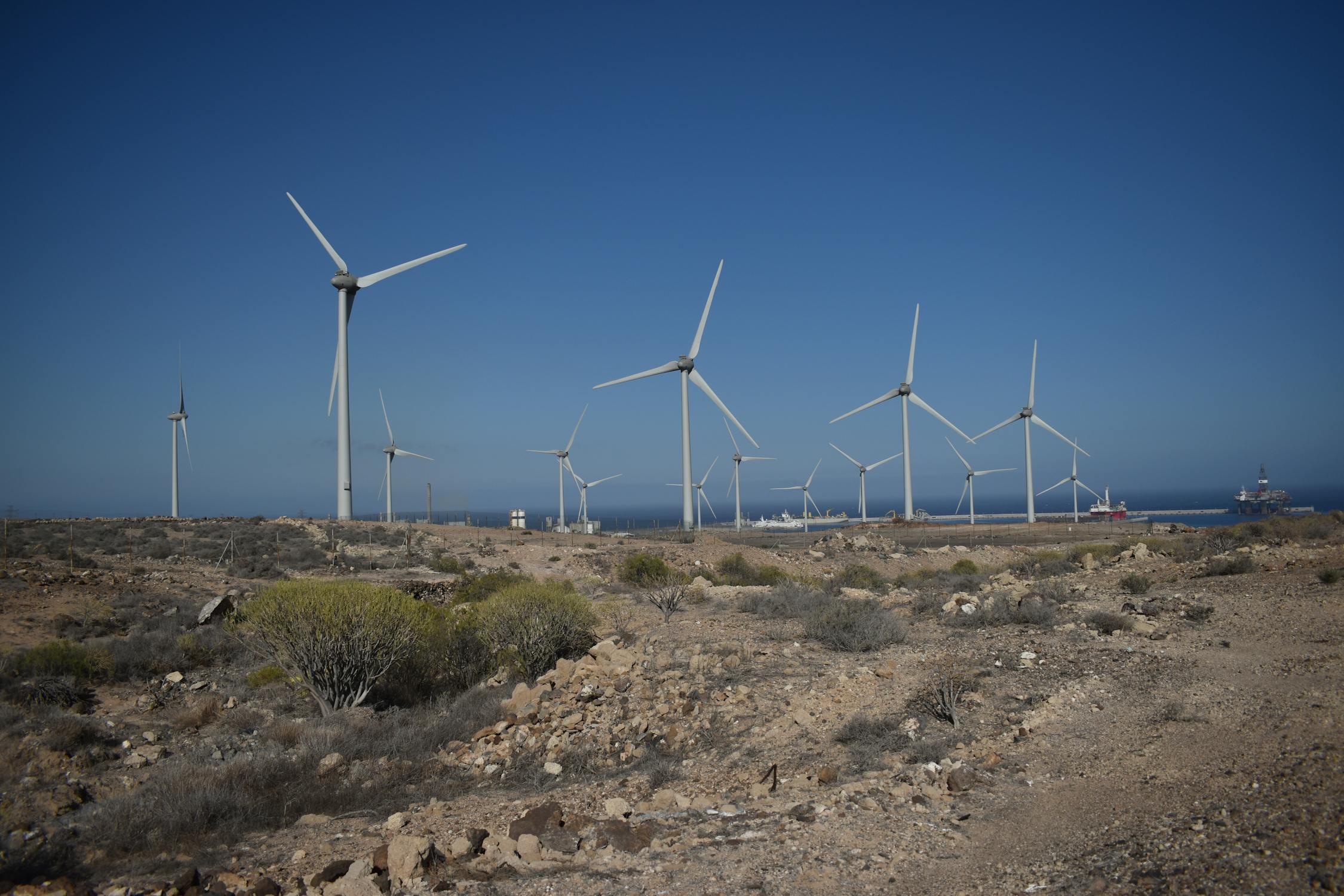 Vương Quốc Anh đối mặt với khả năng bỏ lỡ mục tiêu năng lượng 2030