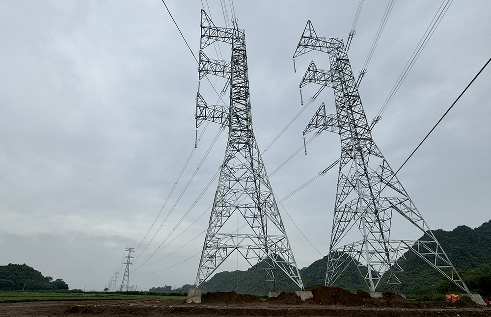 Hoàn thành gói thầu kéo dây đầu tiên của Dự án đường dây 500kV mạch 3