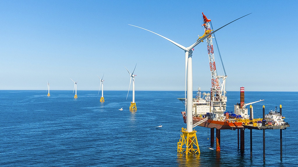 Kiến nghị ưu tiên phát triển điện gió ngoài khơi