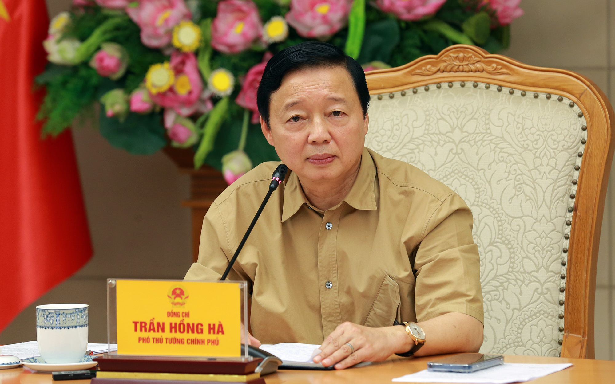 Phó Thủ tướng: Điện mặt trời mái nhà có thể bán đến 20% công suất