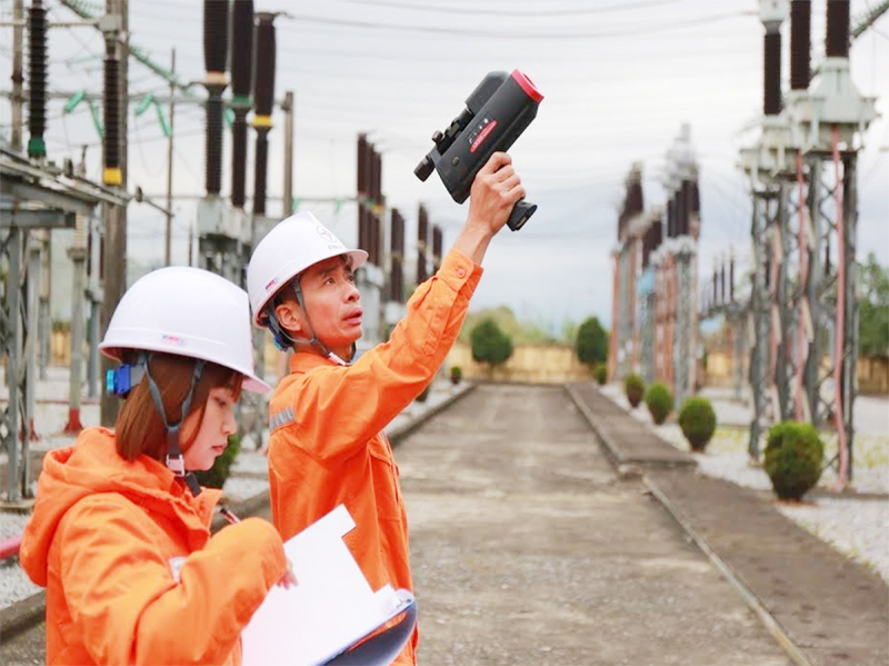 Sản lượng điện thương phẩm của EVNNPC đạt 8,149 tỷ kWh trong tháng 4