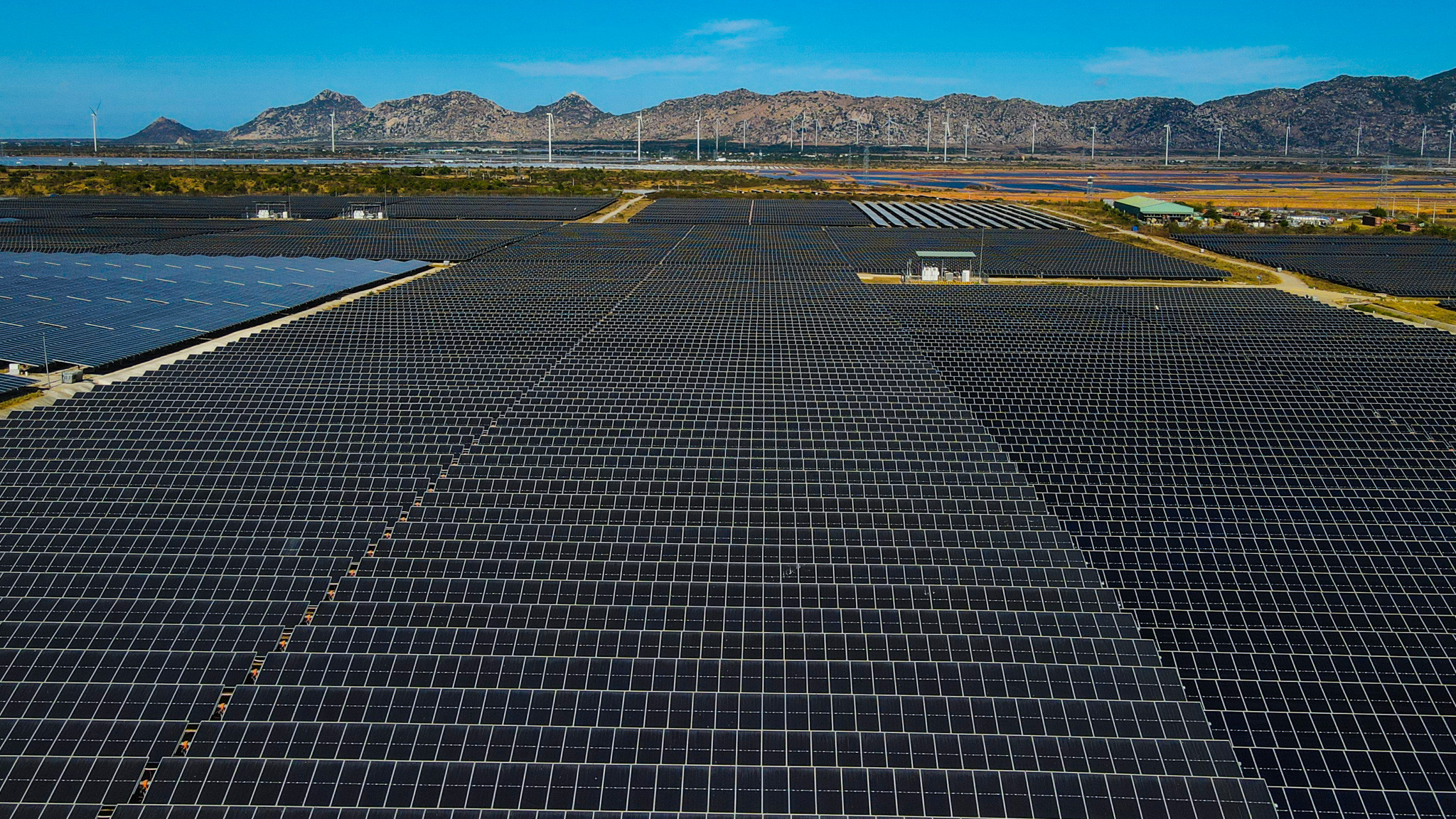 Đề xuất áp dụng mô hình mua bán điện trực tiếp dựa trên kinh nghiệm quốc tế cho Việt Nam