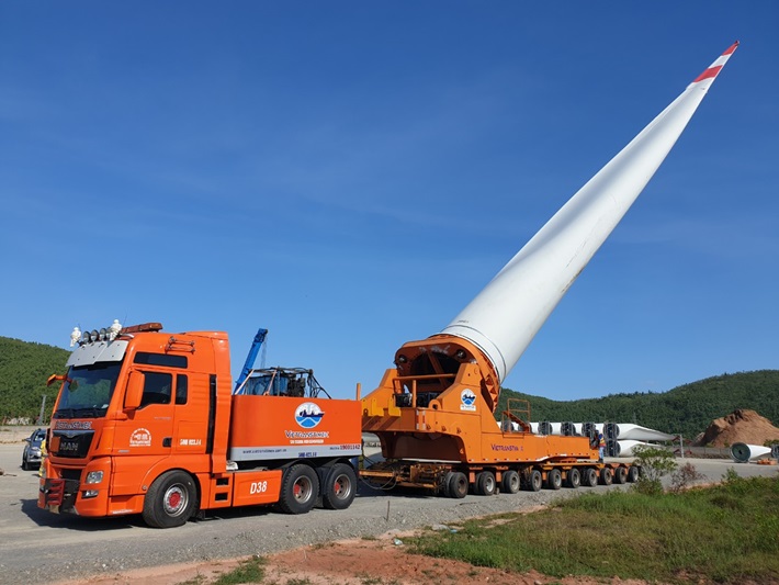 Vietranstimex chạy thử nghiệm Blade Adapter vận chuyển cánh quạt điện gió