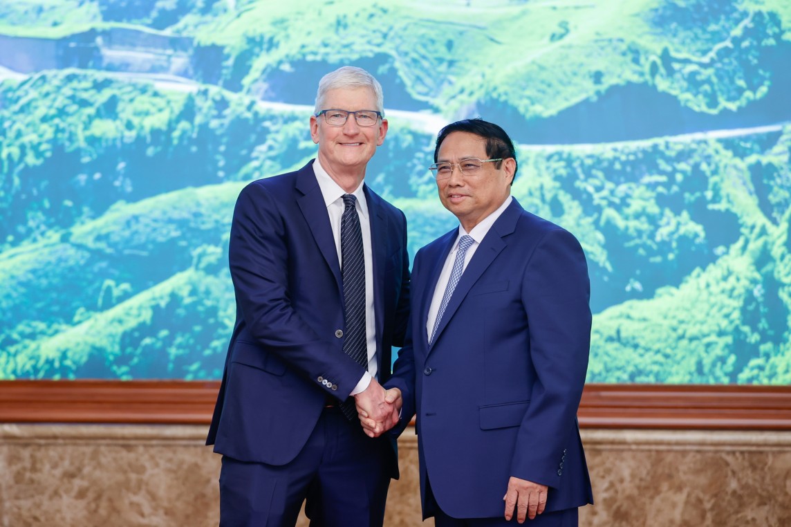 CEO Tim Cook: Apple cam kết tăng cường hợp tác về năng lượng sạch, số hóa và đào tạo nhân sự tại Việt Nam