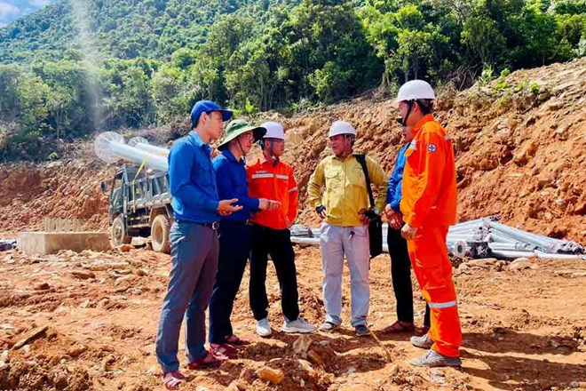 Gần 700 thanh niên Hà Tĩnh sẵn sàng hỗ trợ dự án 500KV mạch 3