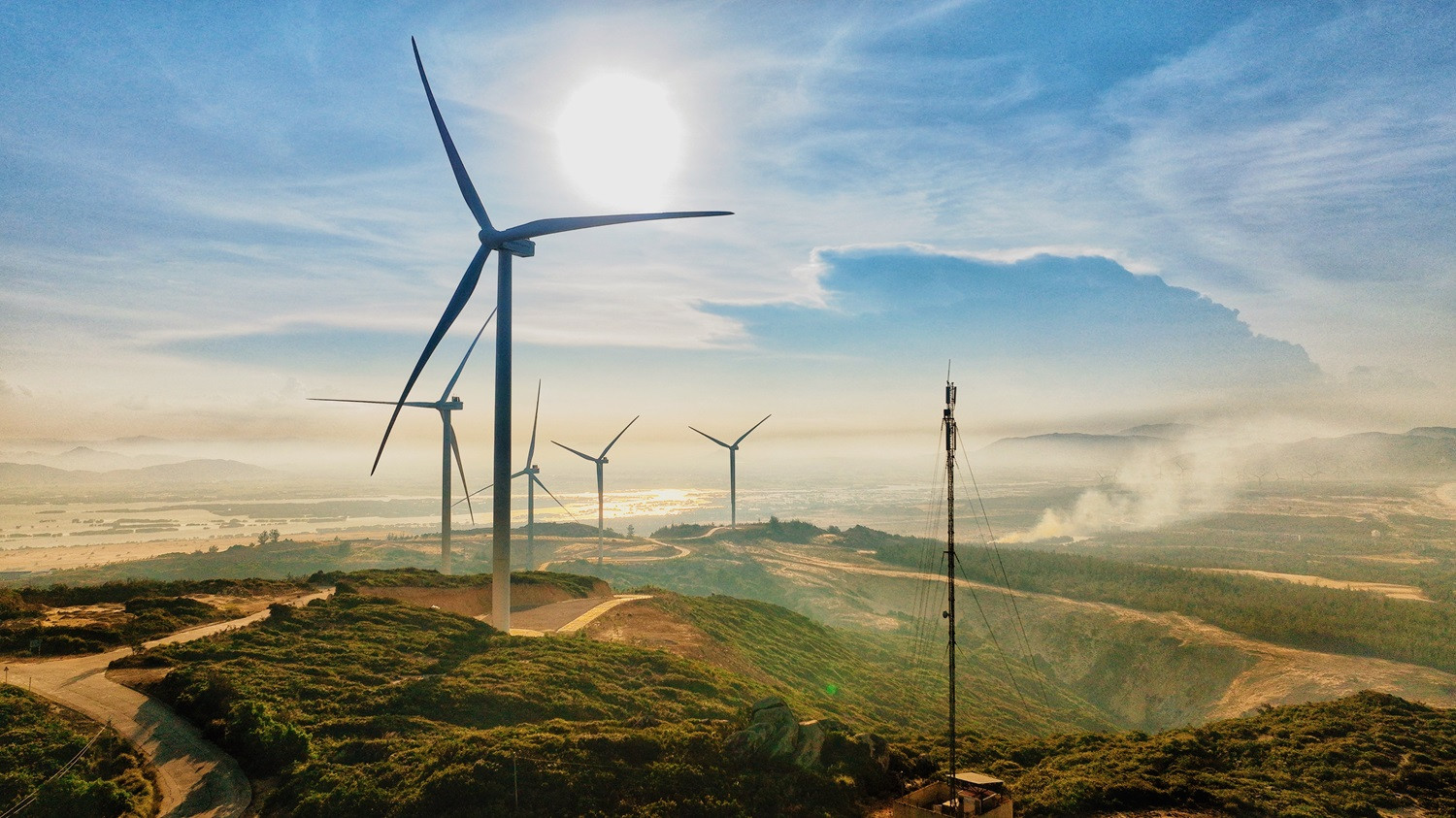 Hành trình bùng nổ của 'nguồn điện vô tận' ở Việt Nam