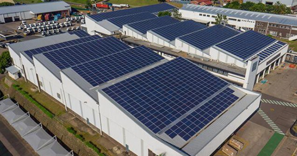 Rất cần khuyến khích điện mặt trời mái nhà