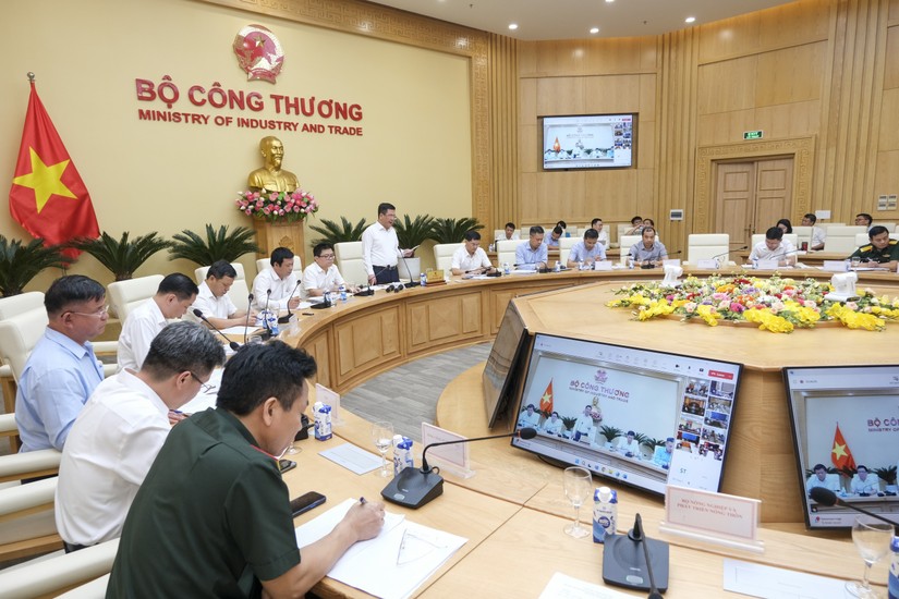 Tháo gỡ những trở ngại đối với các doanh nghiệp đầu tư vào lĩnh vực năng lượng