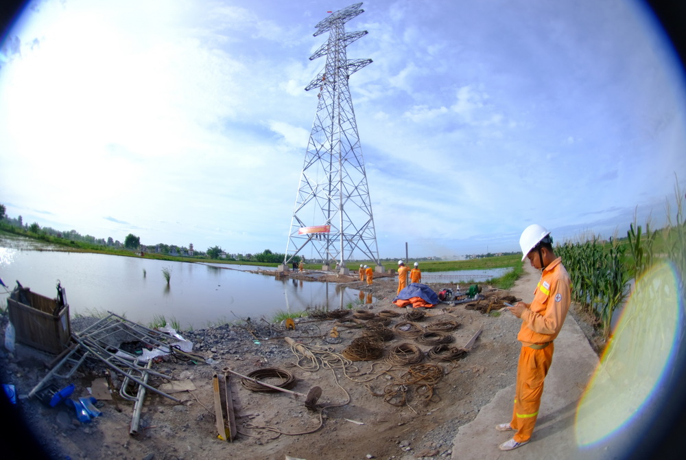 tien-do-thi-cong-duong-day-500kv-mach-3-duoc-day-nhanh-nho-no-luc-cua-ptc1-4