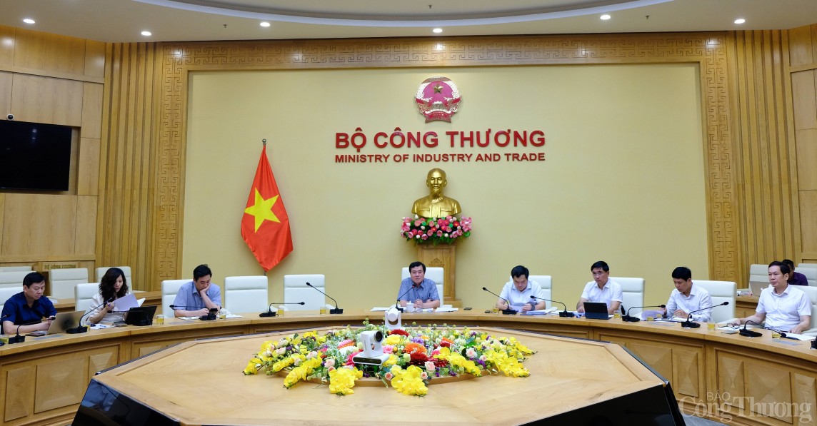 Họp Ban soạn thảo, Tổ Biên tập xây dựng Nghị định về cơ chế mua bán điện trực tiếp