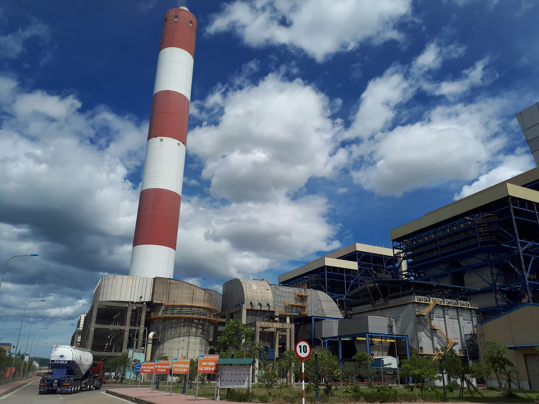 Lo ngại về giảm phát thải: Doanh nghiệp và chuyên gia vẫn còn nhiều băn khoăn