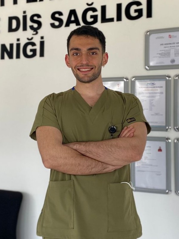 Dt. Alperen Mustafa Karakoç