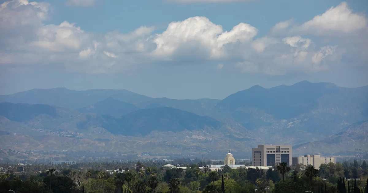 L.A.'s whole identity is dry heat, so why the humidity?