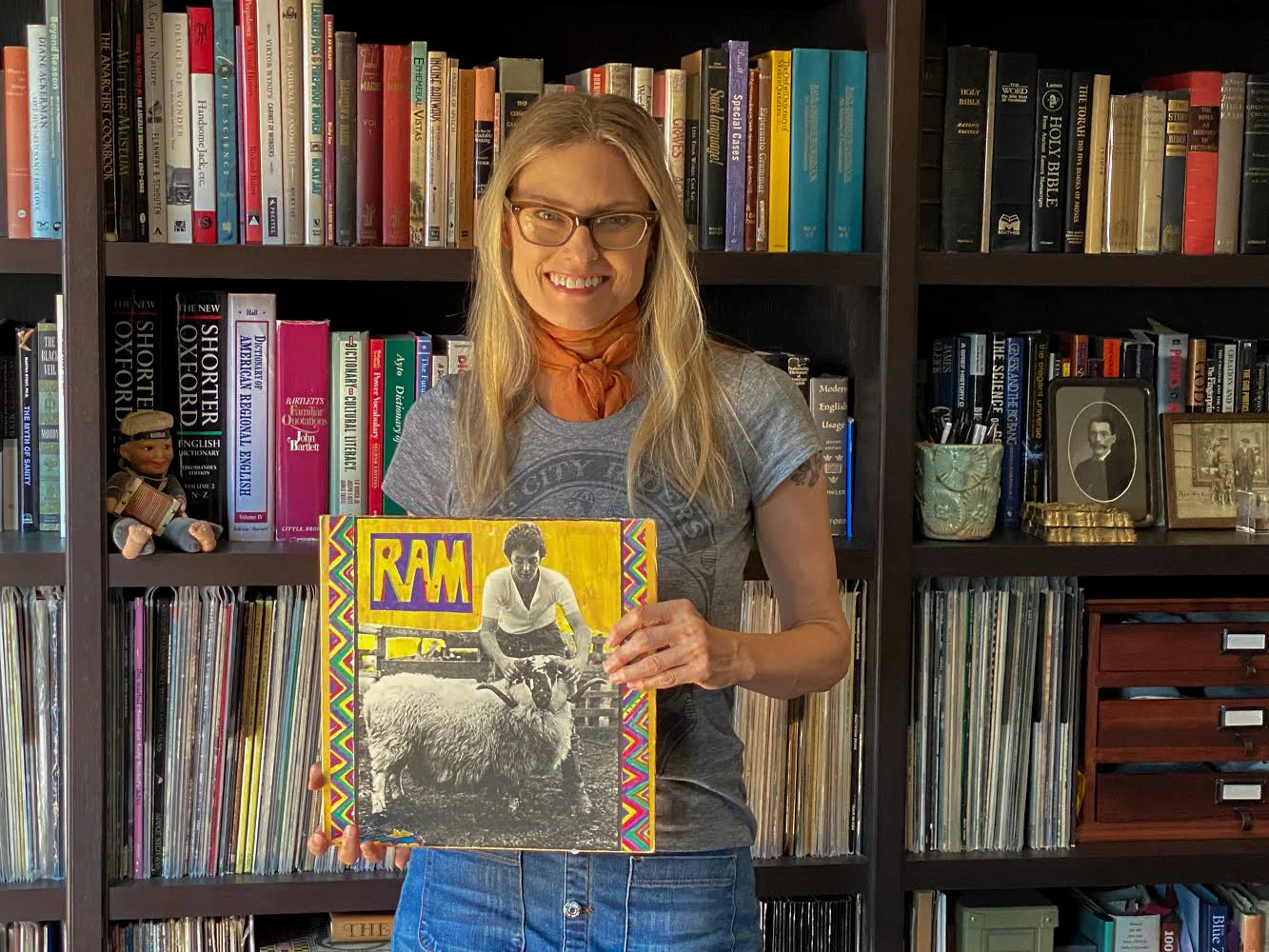 Aimee Mann is drawing birds and singing the praises… | KCRW, image size:1333x1000