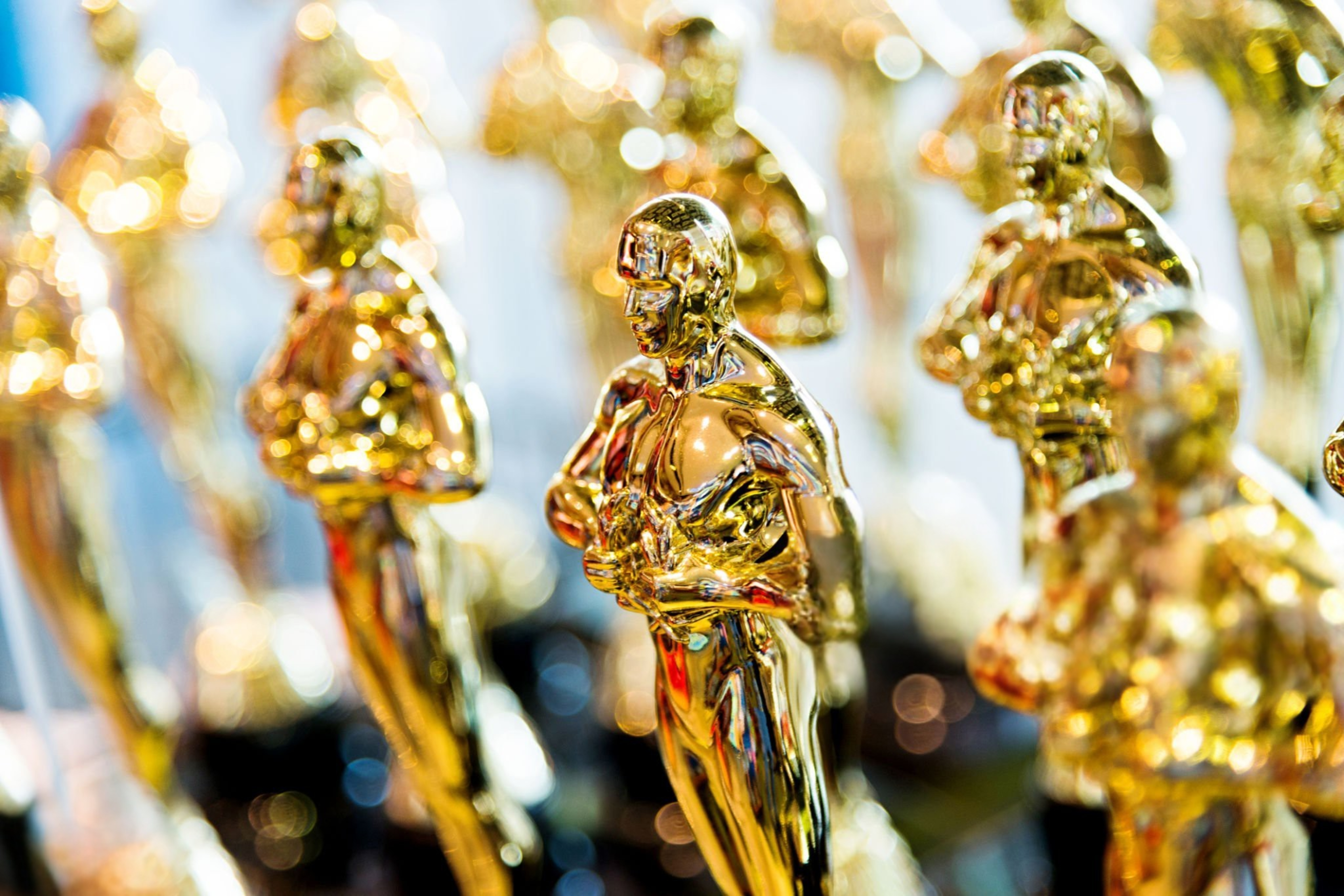 A crowd of Oscar statues
