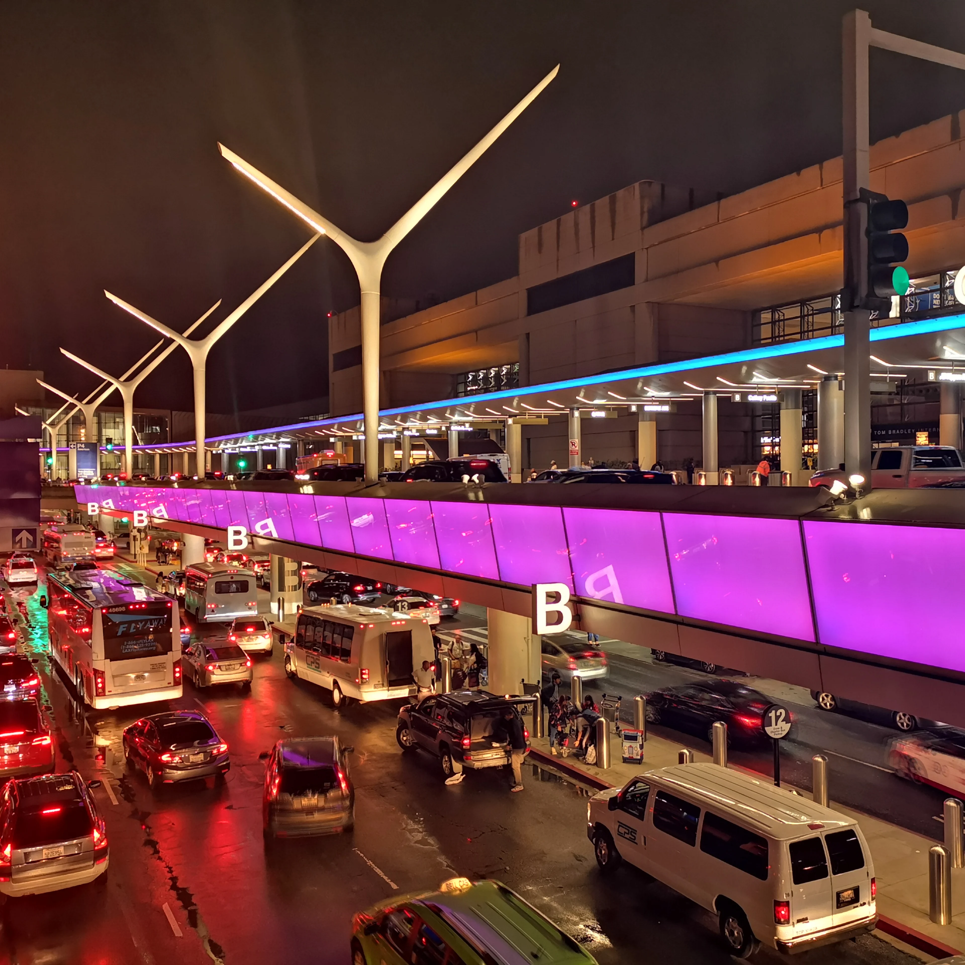 LAX at night: partytime