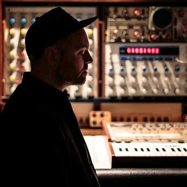DJ Shadow