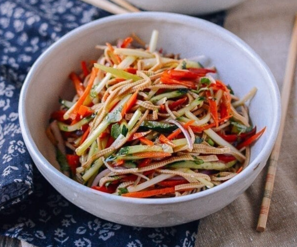 チャウヌトレカセット★チキン★nu:trip★K-SWISS★fation Spicy way to keep cool this summer: Try easy tofu… | KCRW