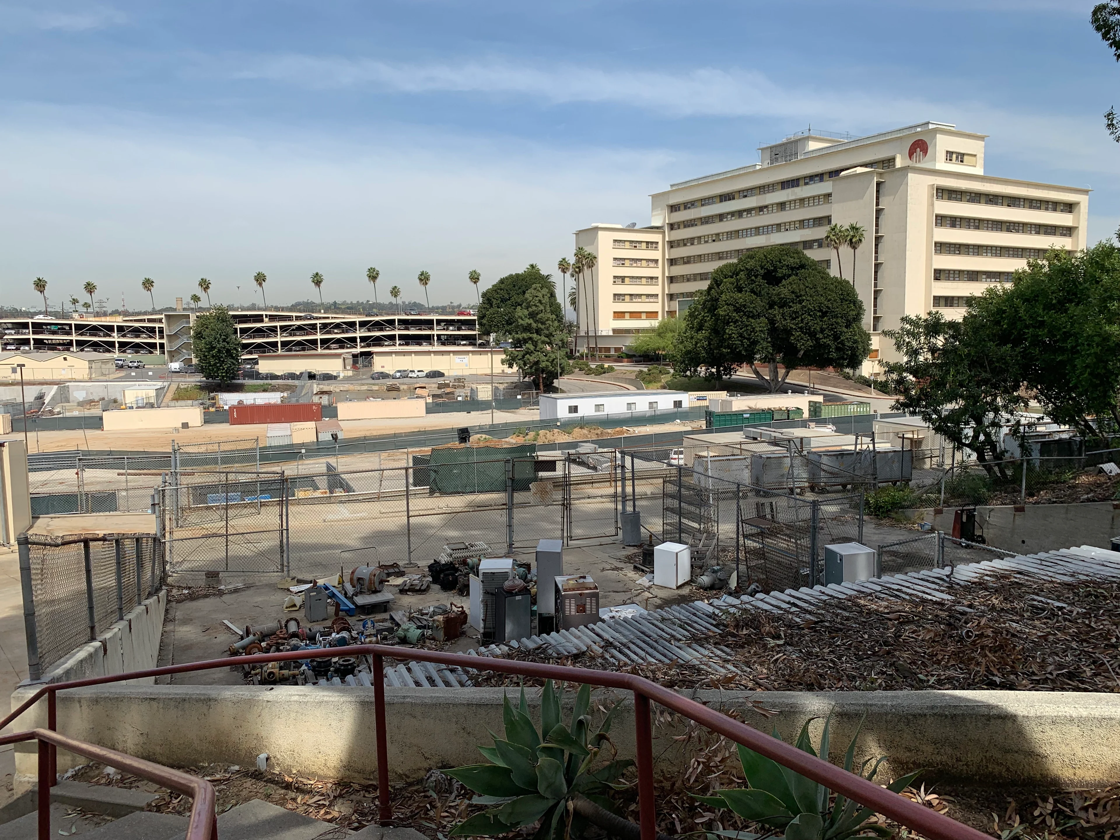 Could an iconic abandoned hospital ease LA's housing… | KCRW, image size:3840x2880