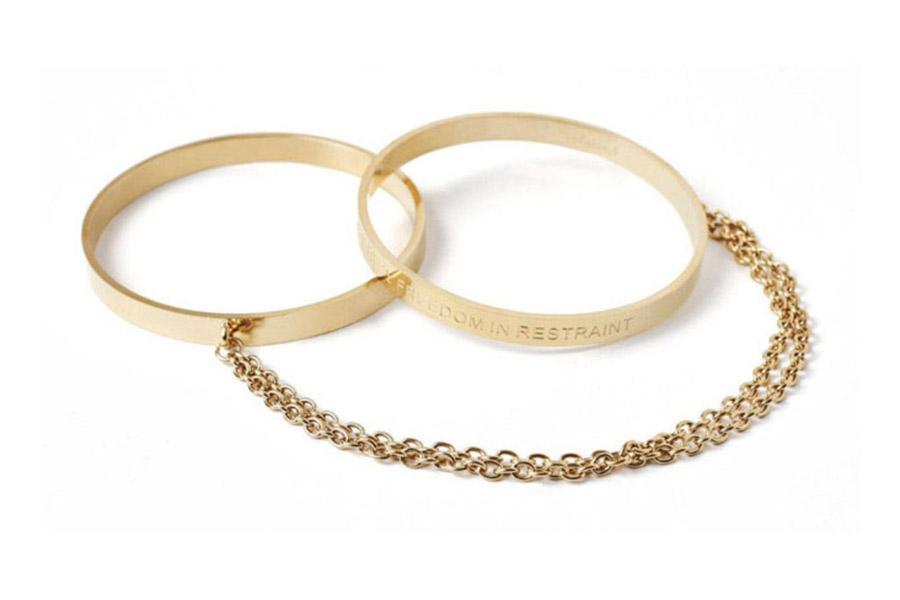 cleo bangle handcuffs - unbound 01 POR 1024x1024 01d1def3-8ad5-4aa2-87e8-7892db569fda 1024x1024