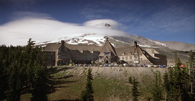 Architecture in Film Our Favorites- Shining-Hotel-800x417
