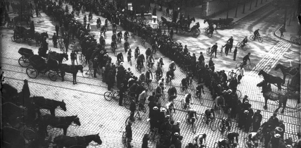 The first bicycles- Tour de France 1906 01-e1562837024838-1024x504