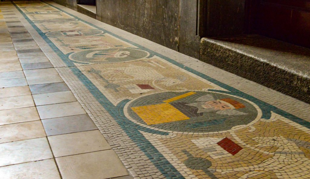 Art Nouveau and Art Deco in Brussels- DSC 0224-1024x593