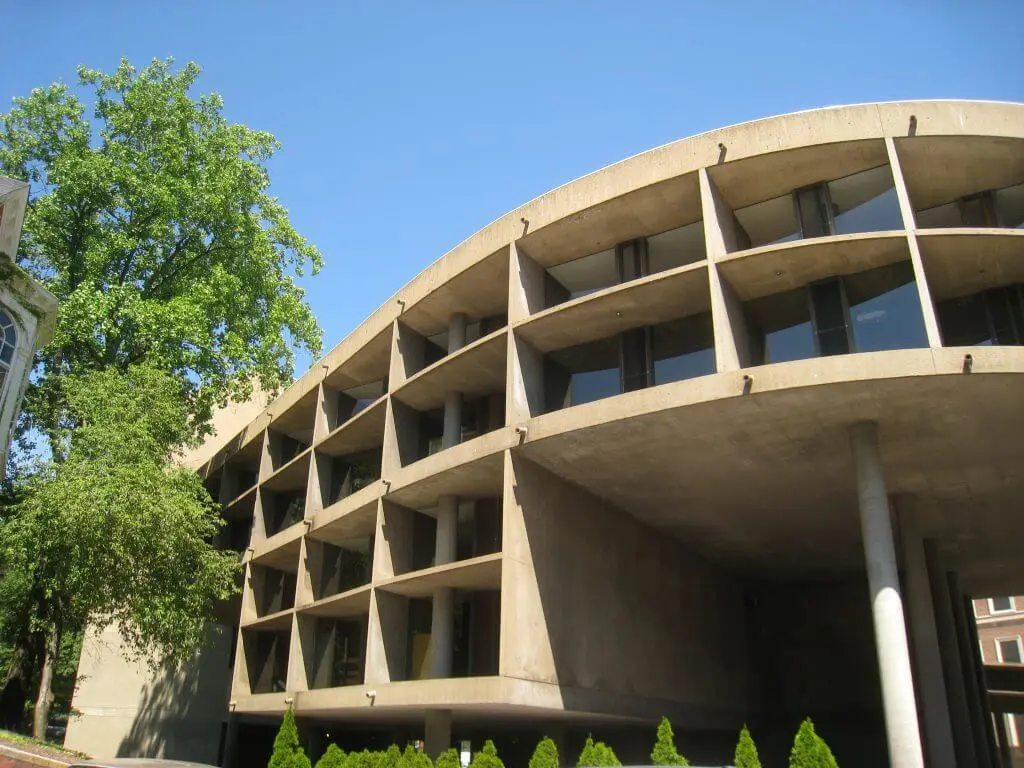 Ugly Buildings - Architecture We Love to Hate- The-Carpenter-Center-Le-Corbusier-Harvard-University-1024x768