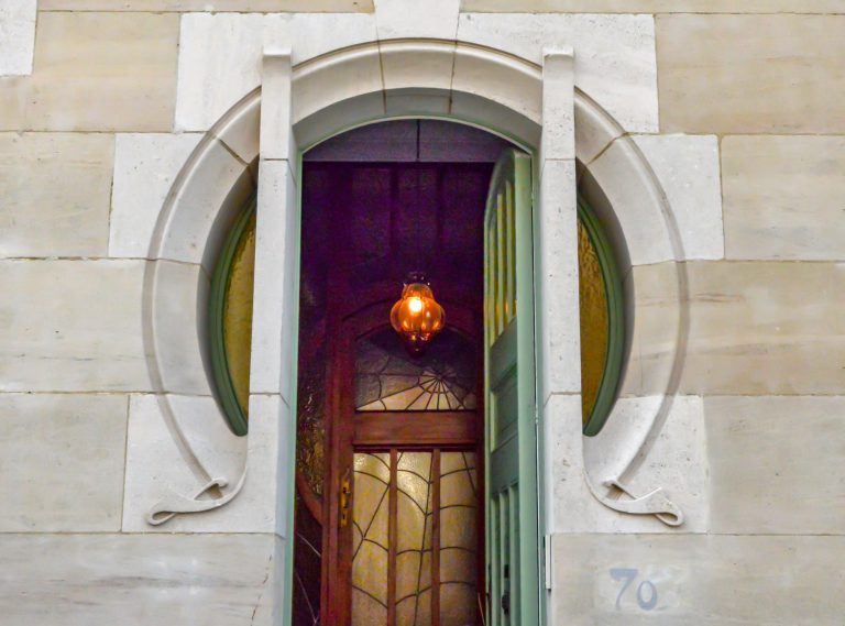 Art Nouveau and Art Deco in Brussels- spider-768x569