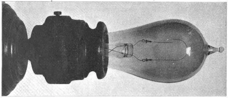 Who invented the light bulb- Edison carbon filament light bulb-1-e1604058084258