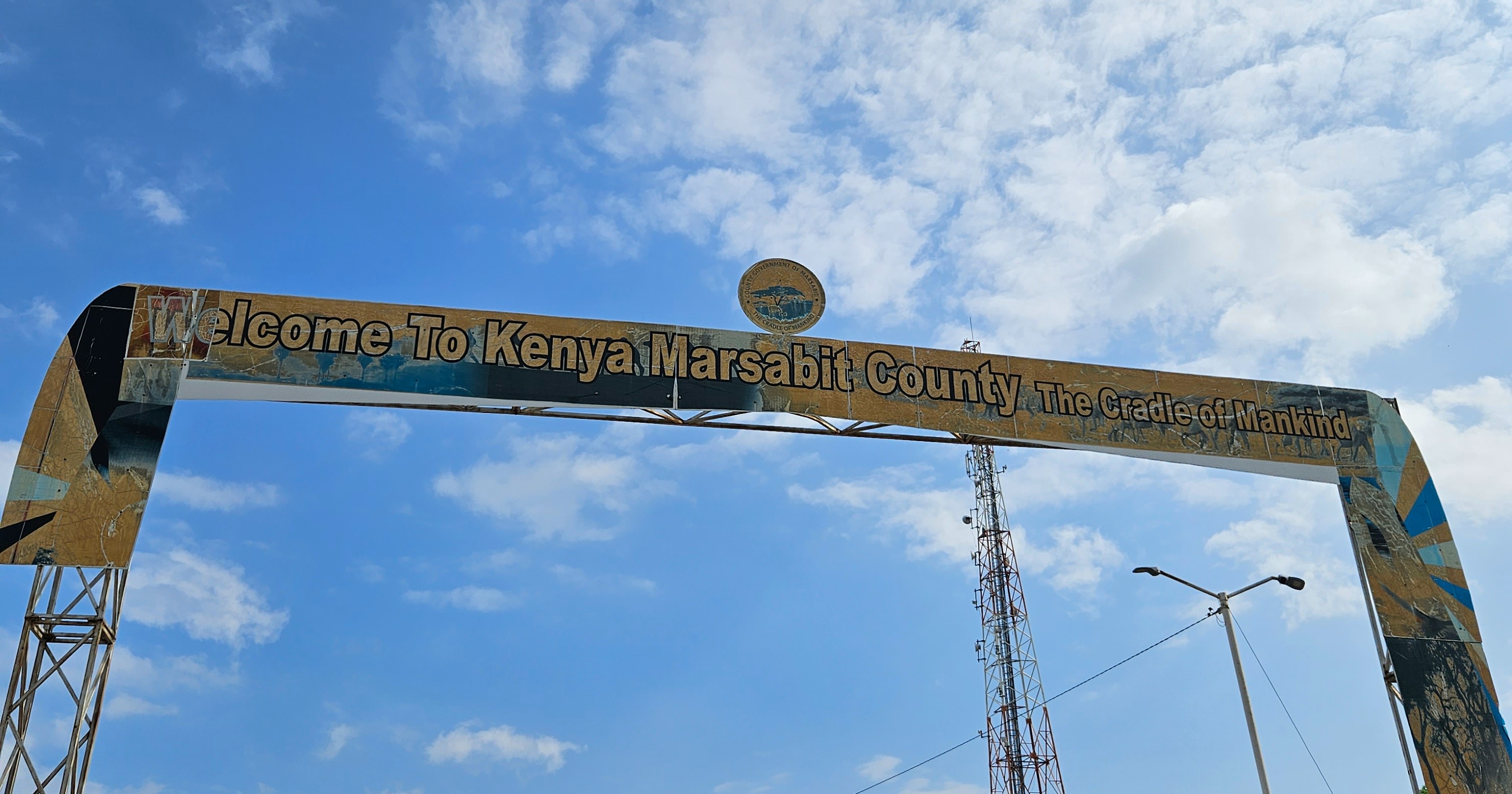 crossing-the-border-from-ethiopia-to-kenya-in-moyale-2023-lisa-pol