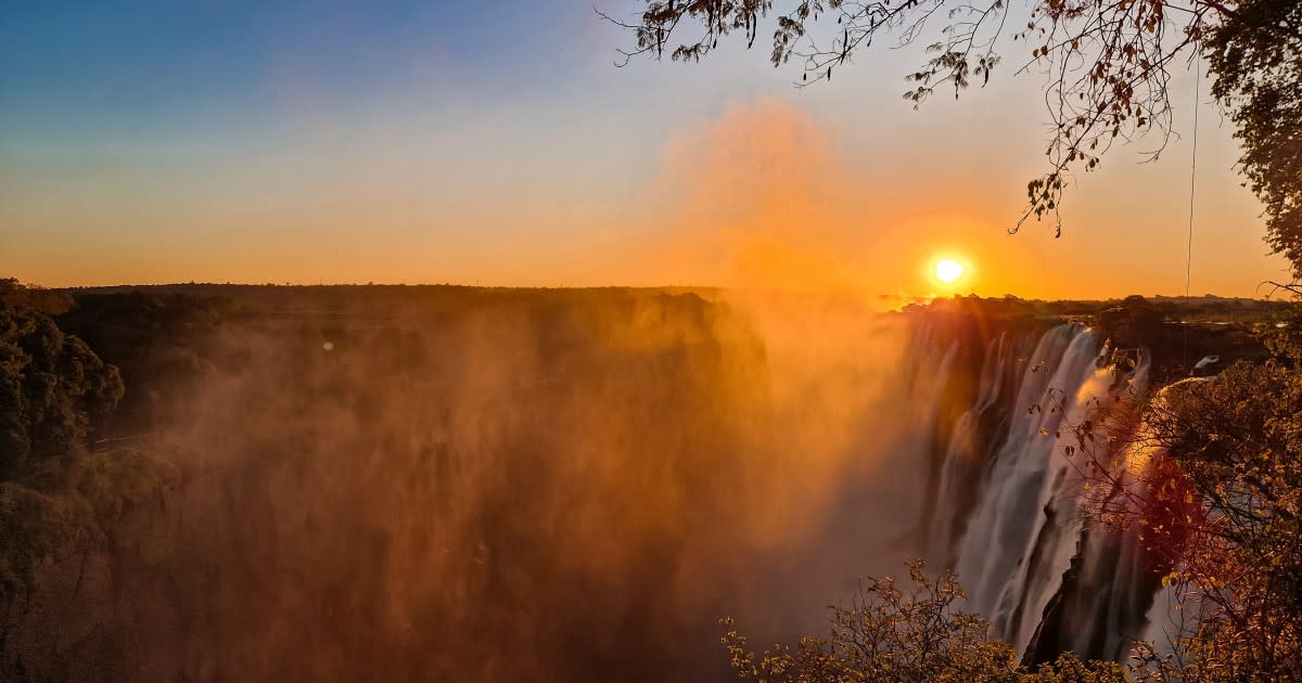 Cover Image for Exploring Victoria Falls: The Zambian Side is Worth It!