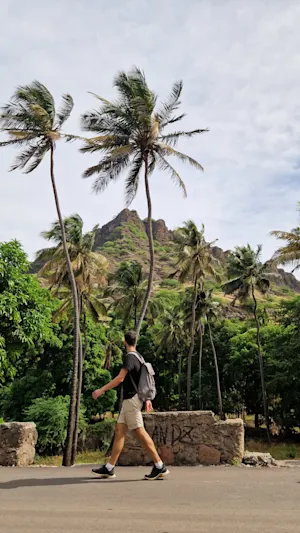 Exploring Ribeira da Prata