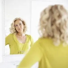 girl with curly hair