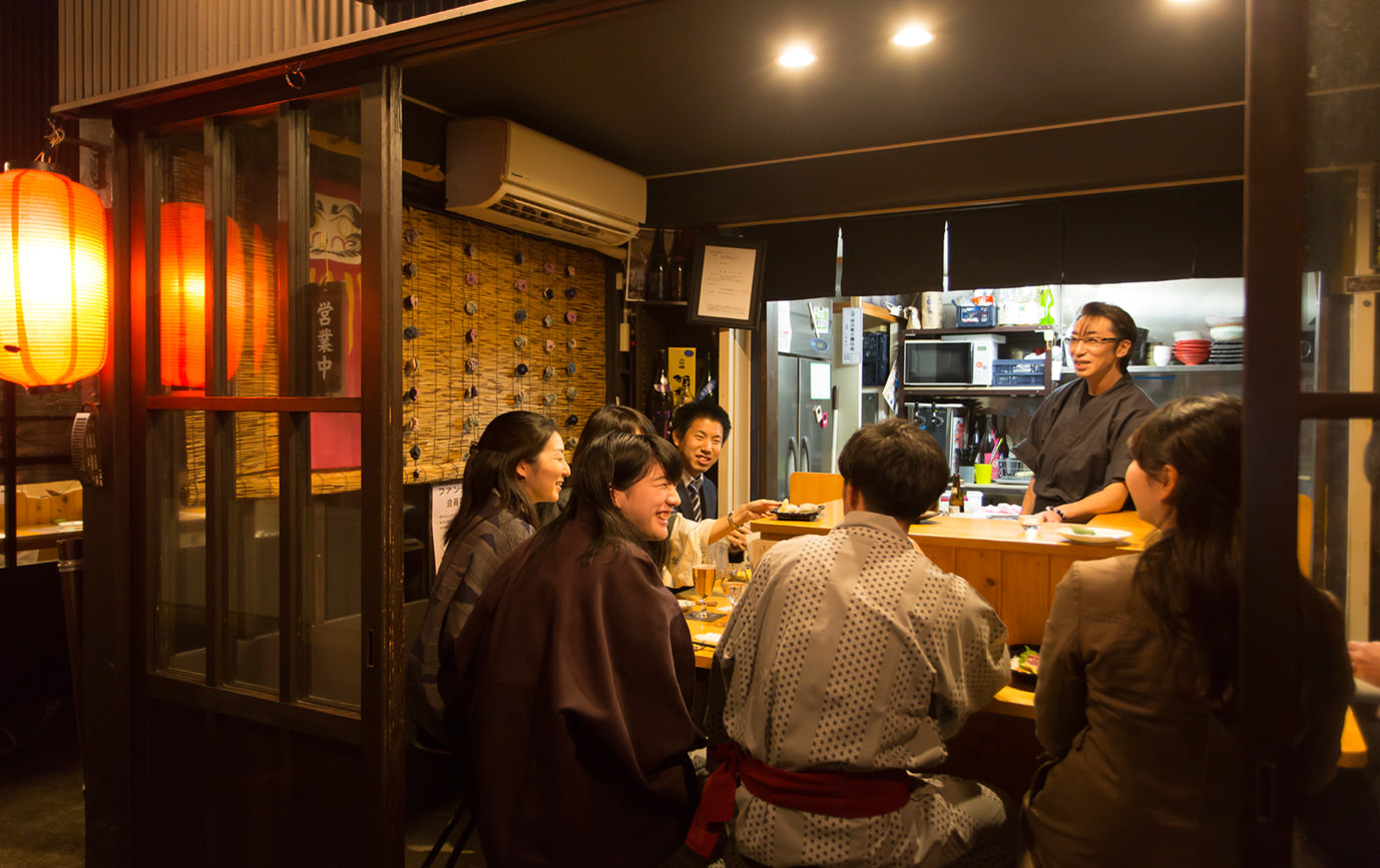 Wandering a Quiet Onsen Town