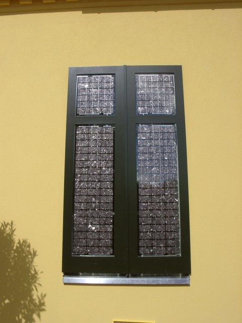 Solar Center MV - shutter closed Solar Center MV - shutter closed