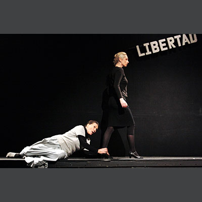 Lorca. Bernarda. Fragen