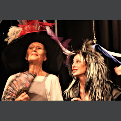 Frau Cornamontis Geschaeftsfrau