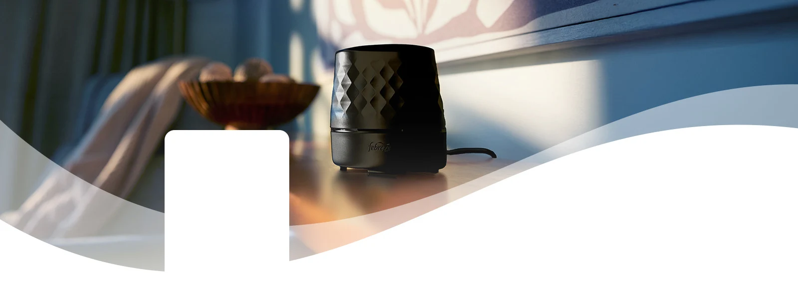 Plug Scent Booster Black product on table