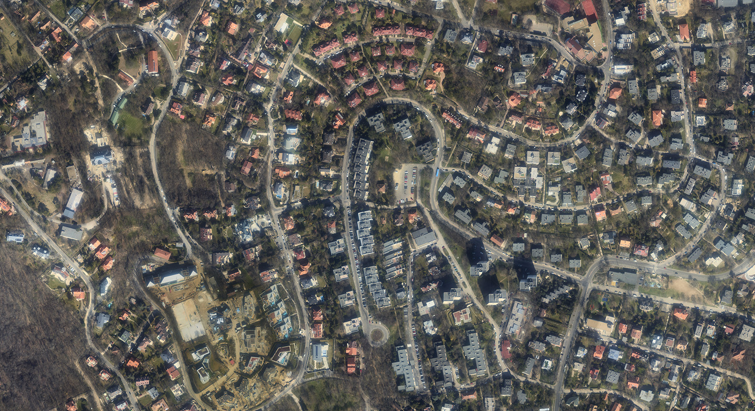 Nagyfelbontású ortofotó biztosítása Budapest XII. kerületének térinformatikai rendszeréhez 