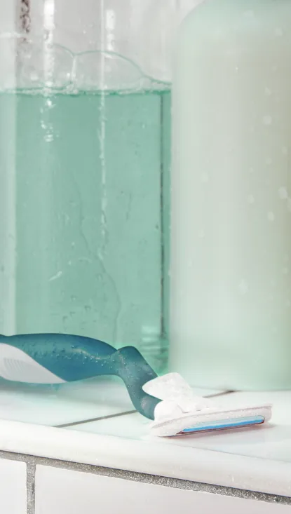 ماكينة حلاقة Gillette Venus Smooth للنساء