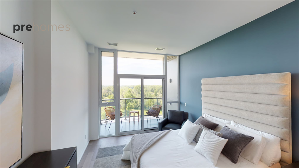 Suite Interior - Bedroom(1)