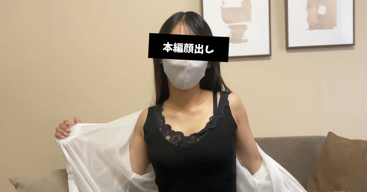 美人がリビングで腋を見せるだけの動画の作品写真2